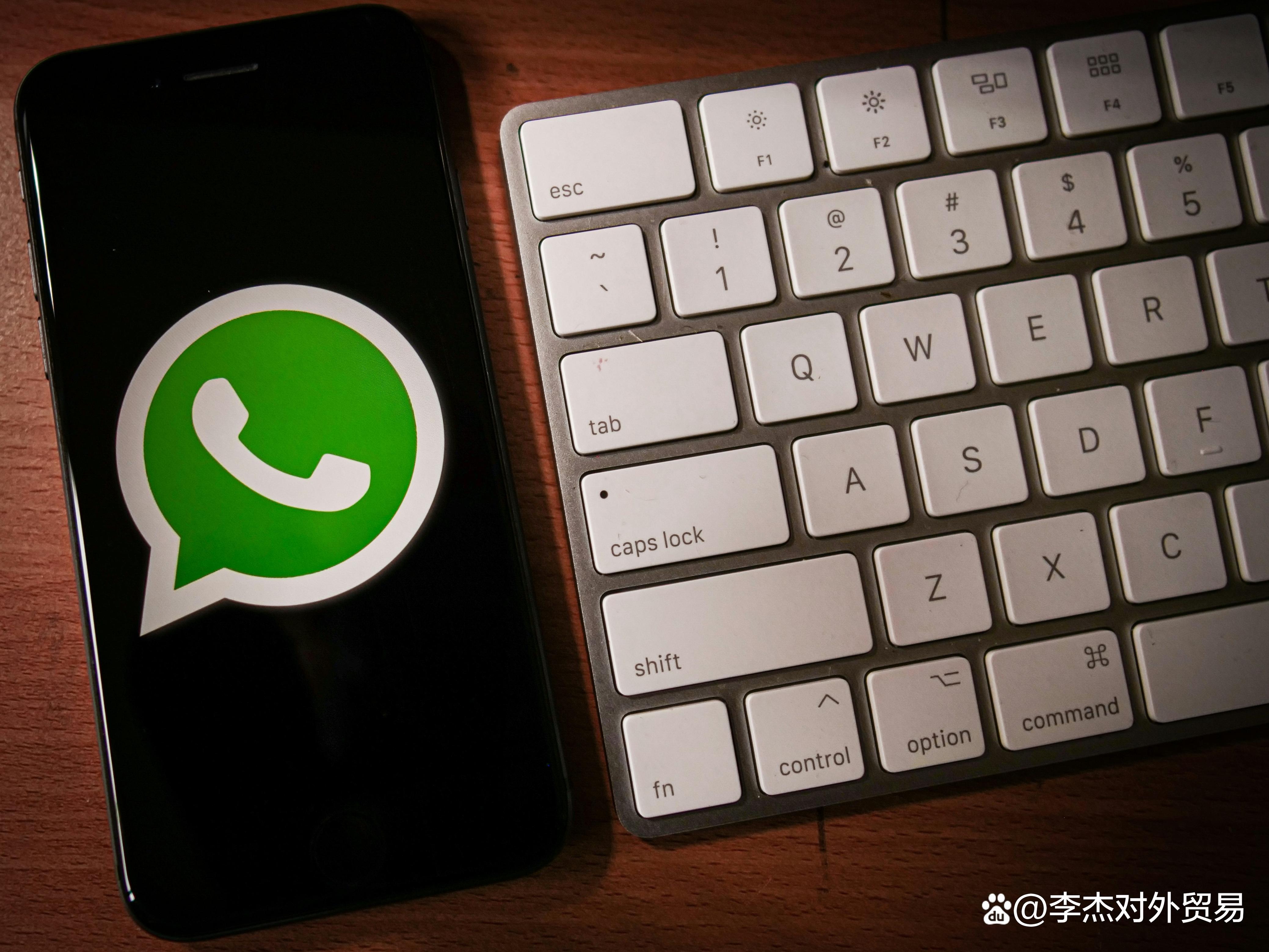 whatsapp怎么在电脑上登录-whatsapp在电脑上可以用吗?